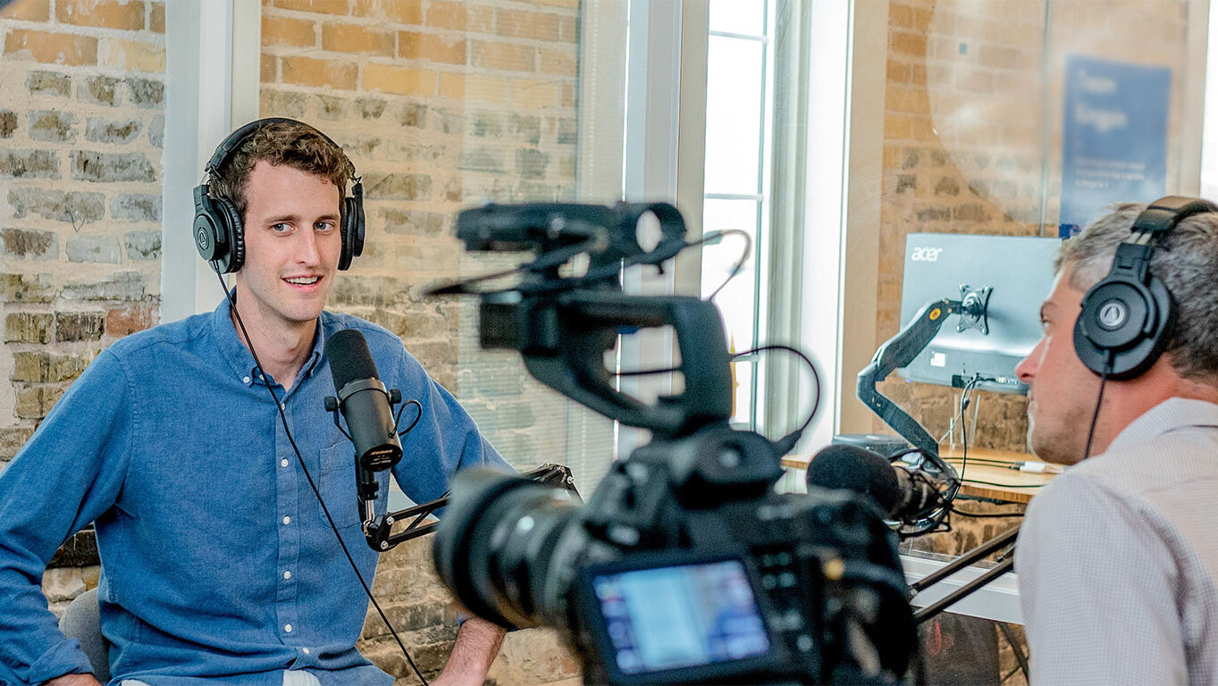 How To Podcast For Business Bg